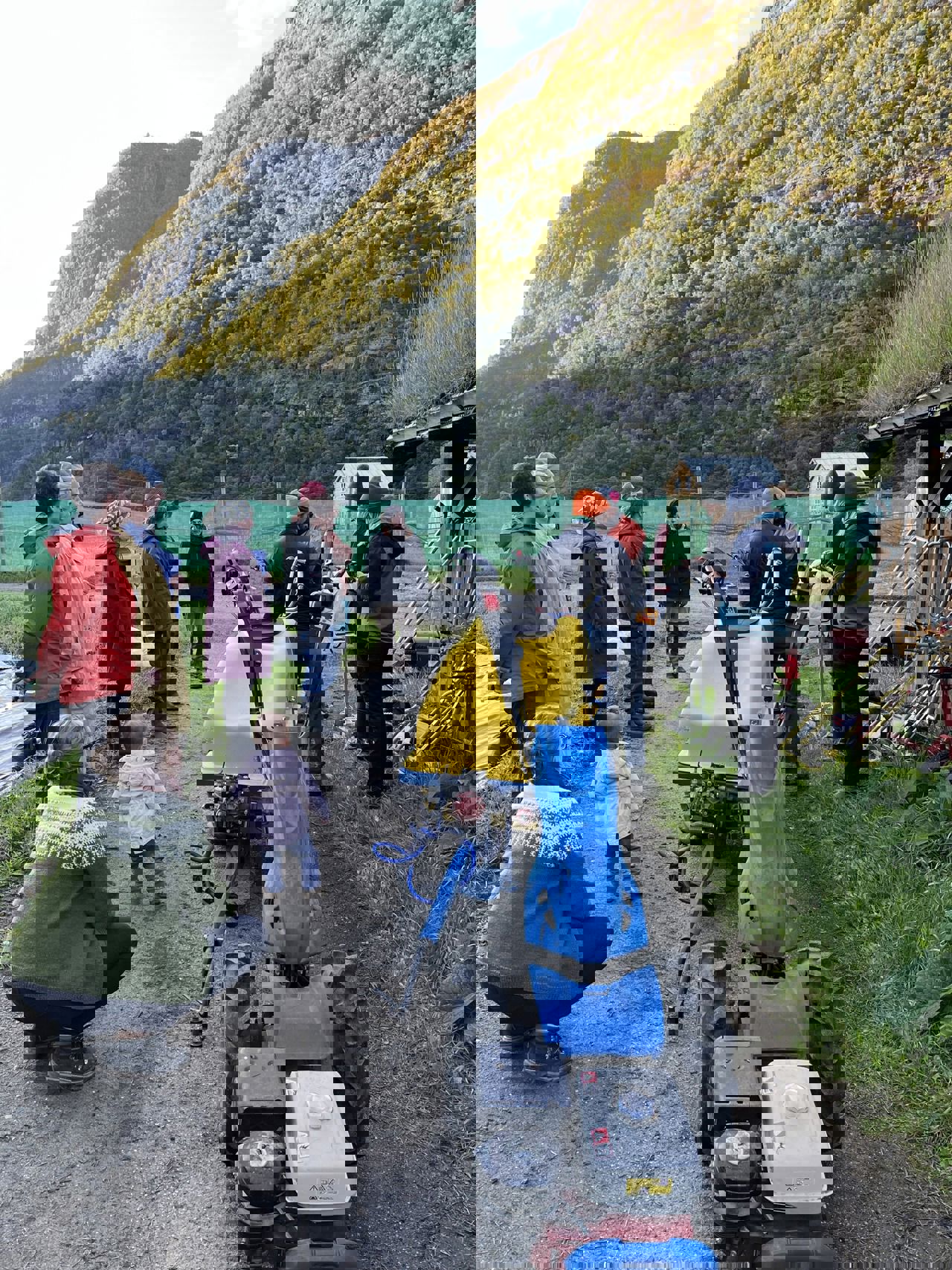 Studentar og lærarar frå Sogn Jord- og Hagebruksskule utvekslar erfaringar og bygg nettverk under samling i Aurland.